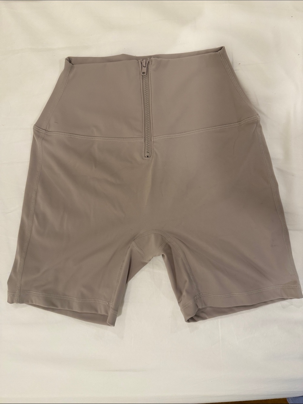 SET Active High-Rise Bike Shorts in Taupe
